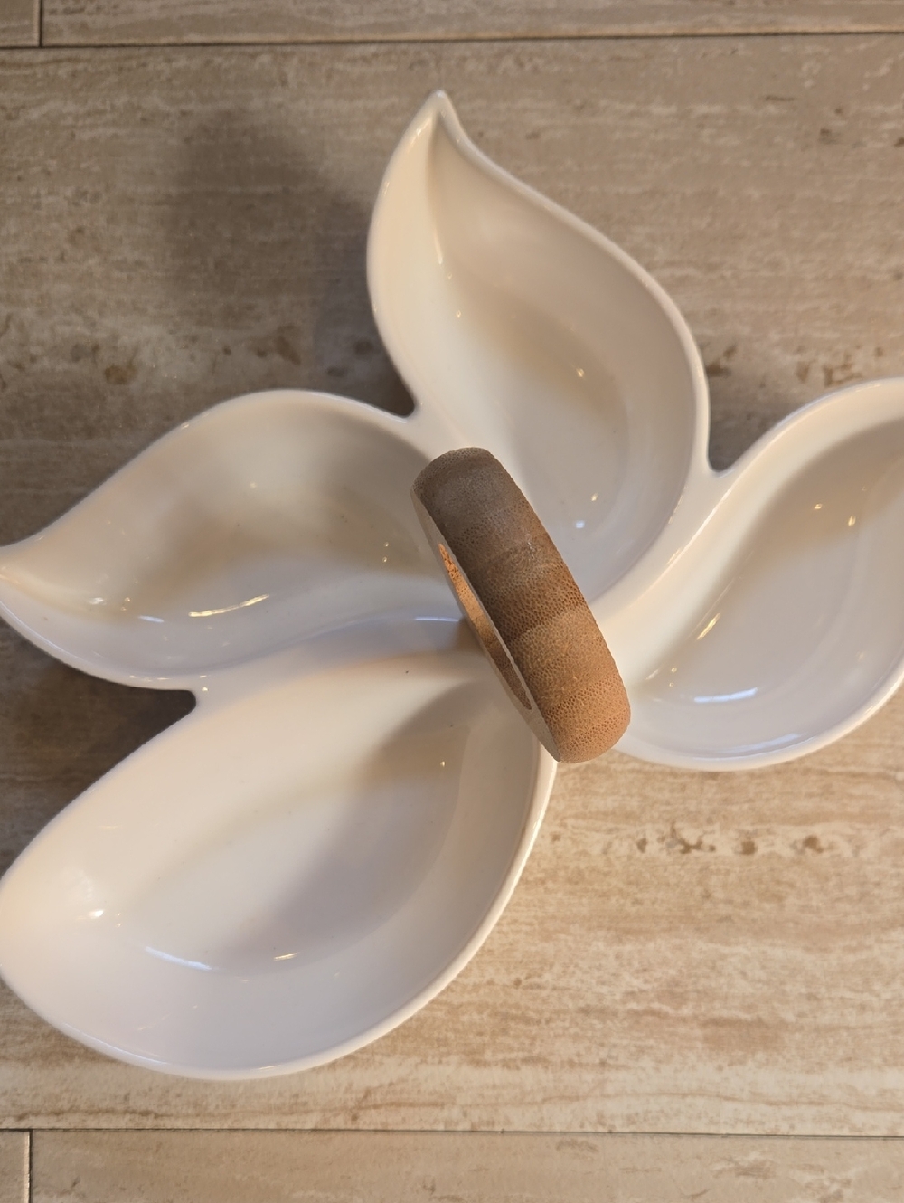 Brandani Pocelain Floral Four Section Divided Serving Dish with Bamboo Handle